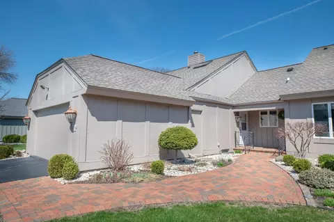 10018 N Kirkland, Mequon, WI 53092