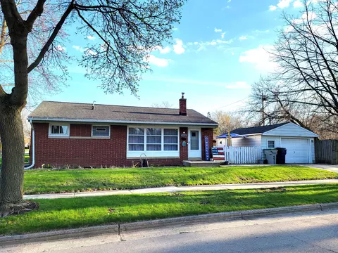 5509 W Wilbur, Milwaukee, WI 53220