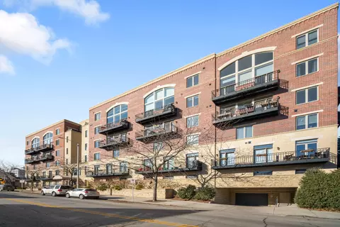 1515 N Van Buren #405, Milwaukee, WI 53202