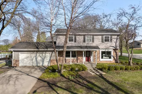 2810 N 117th, Wauwatosa, WI 53222