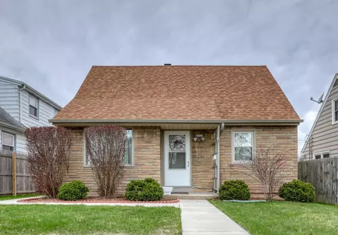 2525 S 70th, Milwaukee, WI 53219