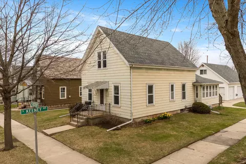 531 W Foster, Port Washington, WI 53074