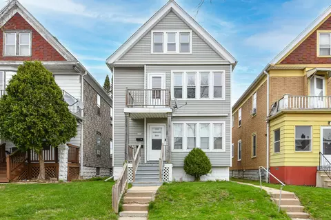 2960 S 10th, Milwaukee, WI 53215