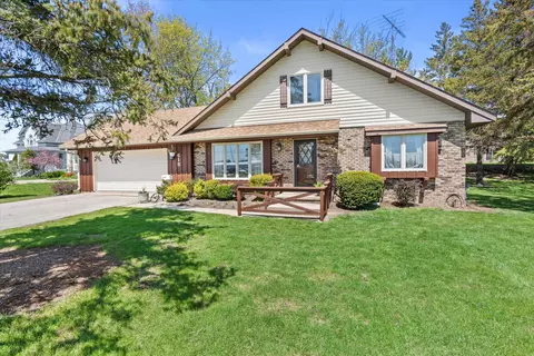 618 W Main, Waterford, WI 53185