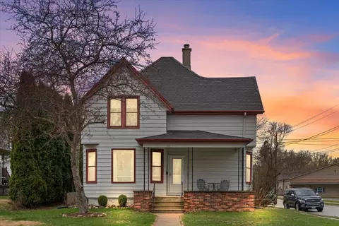 303 S Main, Hartford, WI 53027