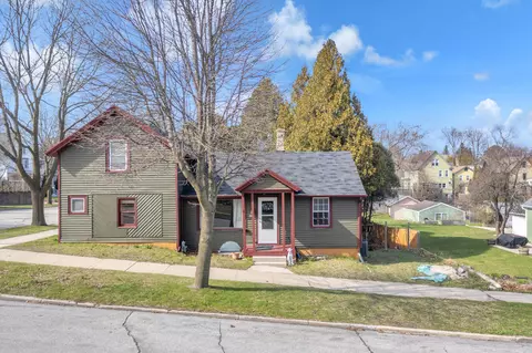 434 Ontario, Sheboygan, WI 53081