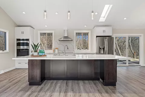 n9w31646 Huckleberry, Delafield, WI 53018