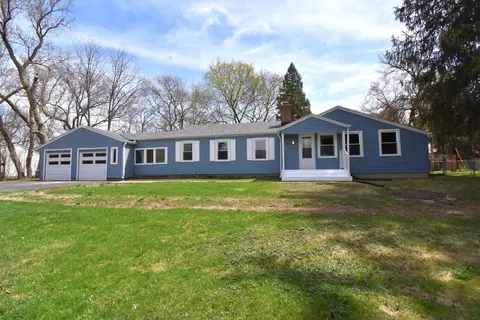 1710 S East, New Berlin, WI 53146