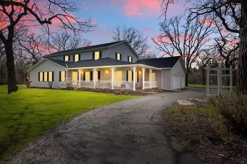 w331s7421 County Rd E, Mukwonago, WI 53149
