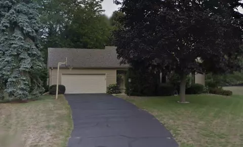 12 Cherrywood, Wind Point, WI 53402