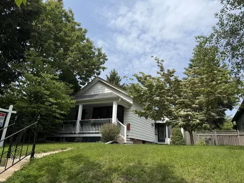 2776 S Superior, Milwaukee, WI 53207
