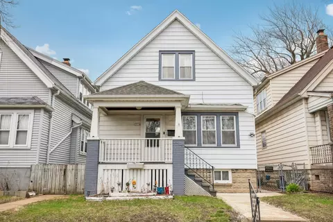 2918 S 7th, Milwaukee, WI 53215