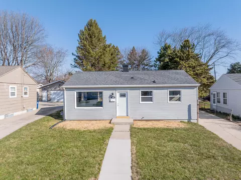 1804 Badger, Racine, WI 53403