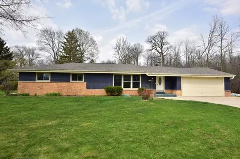 w174n7583 Joanne, Menomonee Falls, WI 53051