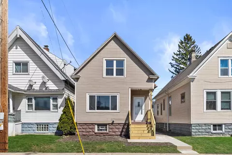 2122 S 24th, Milwaukee, WI 53215