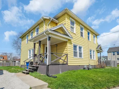 1714 Blaine, Racine, WI 53405