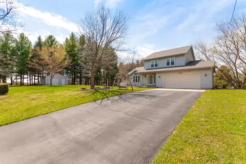 n4893 North Helenville Road, Jefferson, WI 53137