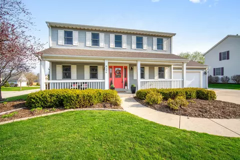 4136 W Forest Hl, Franklin, WI 53132