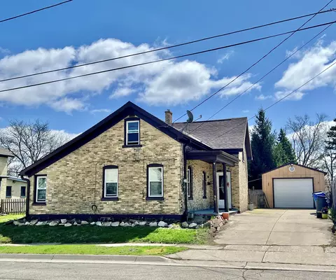 907 Cleveland, Watertown, WI 53098