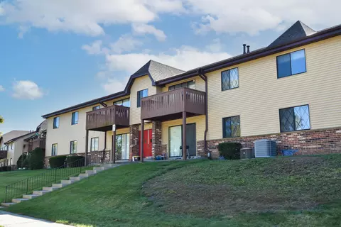 6041 W W Prt #103C, Milwaukee, WI 53223