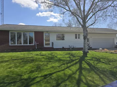205 E Arc, Watertown, WI 53098