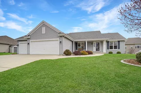 590 Lambert, Slinger, WI 53086