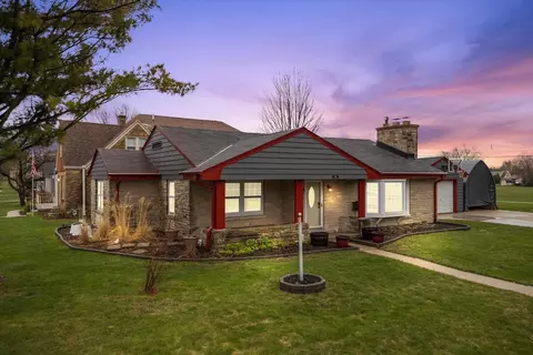 311 W Pierre, Port Washington, WI 53074