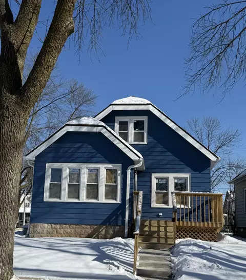4676 N 38th, Milwaukee, WI 53209