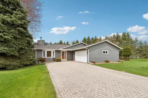 w339n6567 Loghouse, Merton, WI 53066