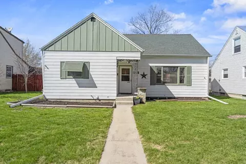 9616 W Melvina, Milwaukee, WI 53222