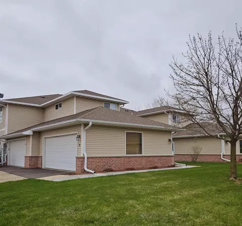 326 Brookside #4, Mayville, WI 53050