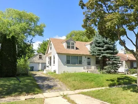 5423 N 74th, Milwaukee, WI 53218