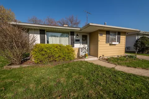 2911 25th, Kenosha, WI 53140