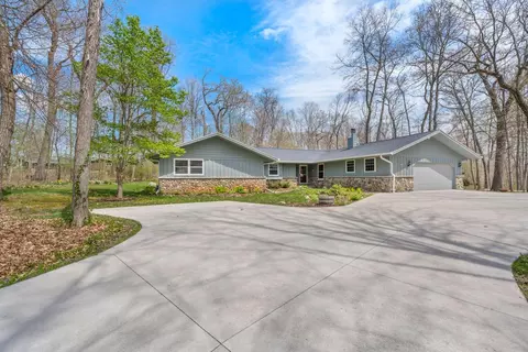 n4738 Indian Point Road, Sullivan, WI 53178