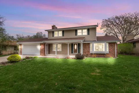 2840 N 117th, Wauwatosa, WI 53222