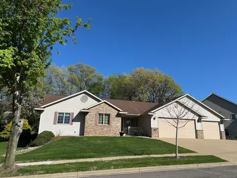 721 Oak Timber, Onalaska, WI 54650