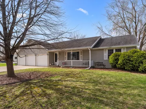 428 N Fox Croft, De Pere, WI 54115