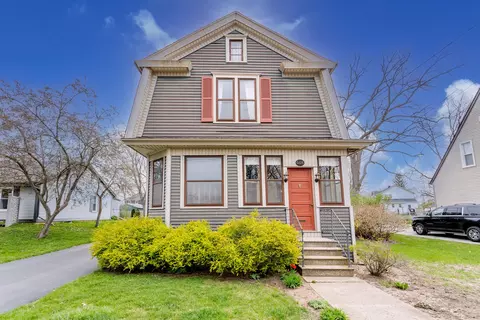 608 Division, Mukwonago, WI 53149