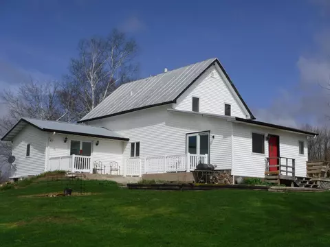 10621 County Highway F, Meeme, WI 53063