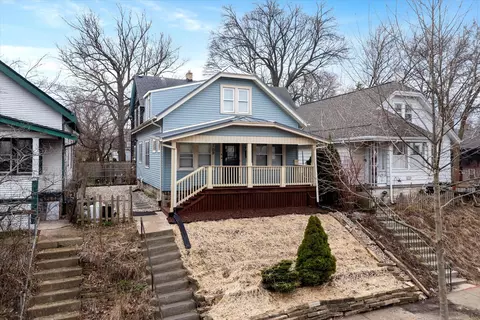 1709 E Newport, Milwaukee, WI 53211