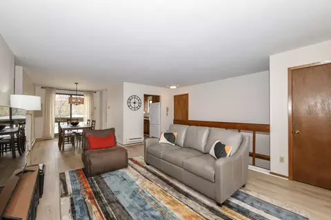 1875 Haymarket #20, Waukesha, WI 53189