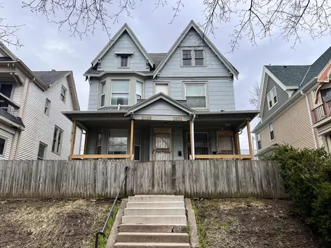 2829 W Juneau #2831, Milwaukee, WI 53208