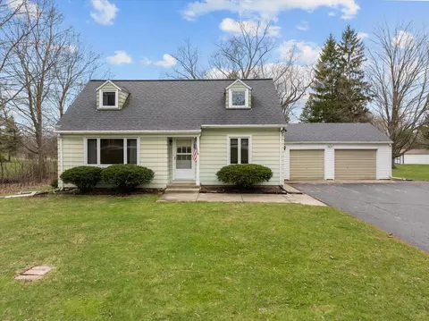 11725 N Granville, Mequon, WI 53097