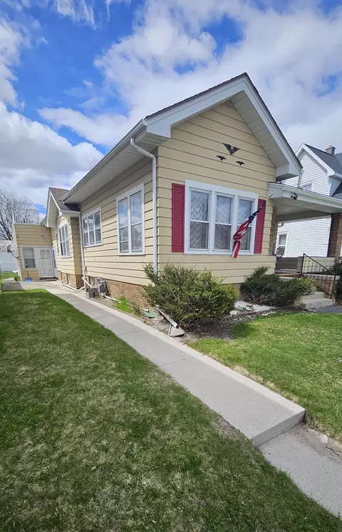 1428 S 8th, Sheboygan, WI 53081