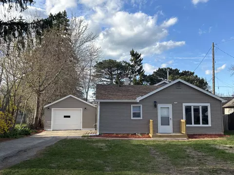 1742 Kremer, Racine, WI 53402