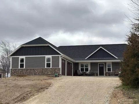 4513 Cindy, Barton, WI 53090