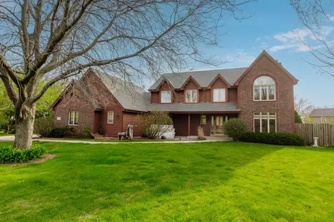 194 W Fairfield, Oak Creek, WI 53154