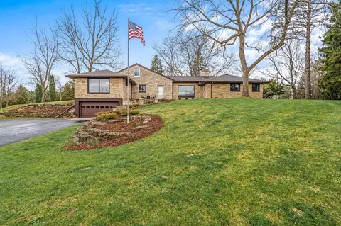 n13w28061 Cloverleaf, Delafield, WI 53072