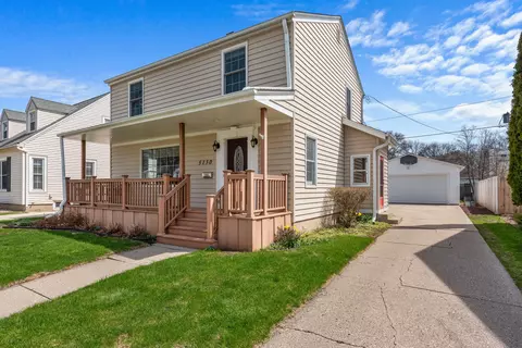 5130 N Shoreland, Whitefish Bay, WI 53217