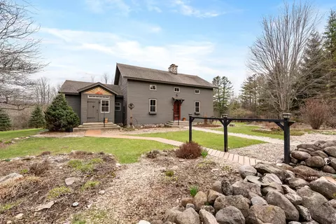 7777 W Bonniwell, Mequon, WI 53097